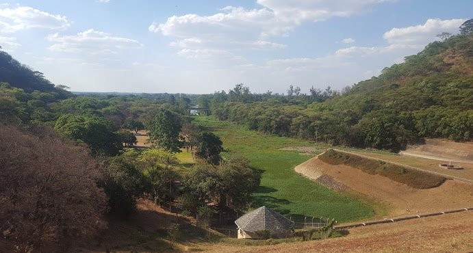 Lake Chivero Recreational Park景点图片