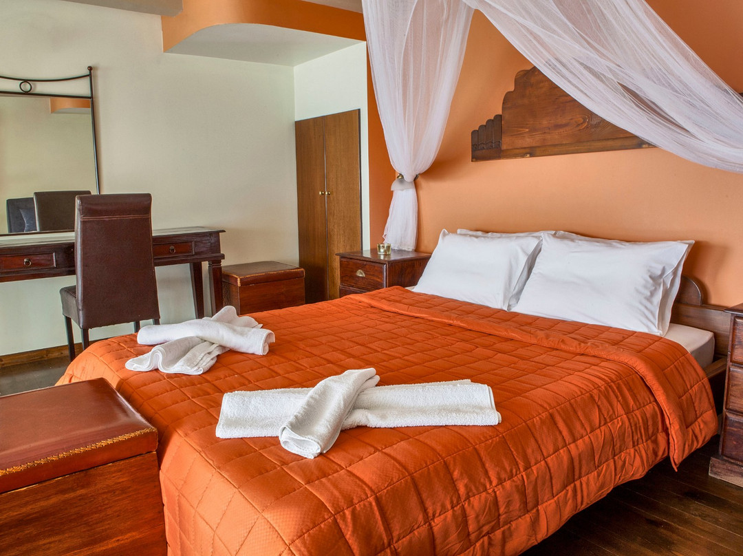 Mari Hotel & Maisonettes