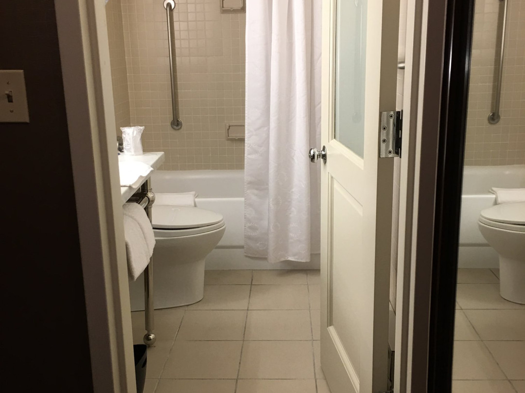 指挥官喜来登酒店主图