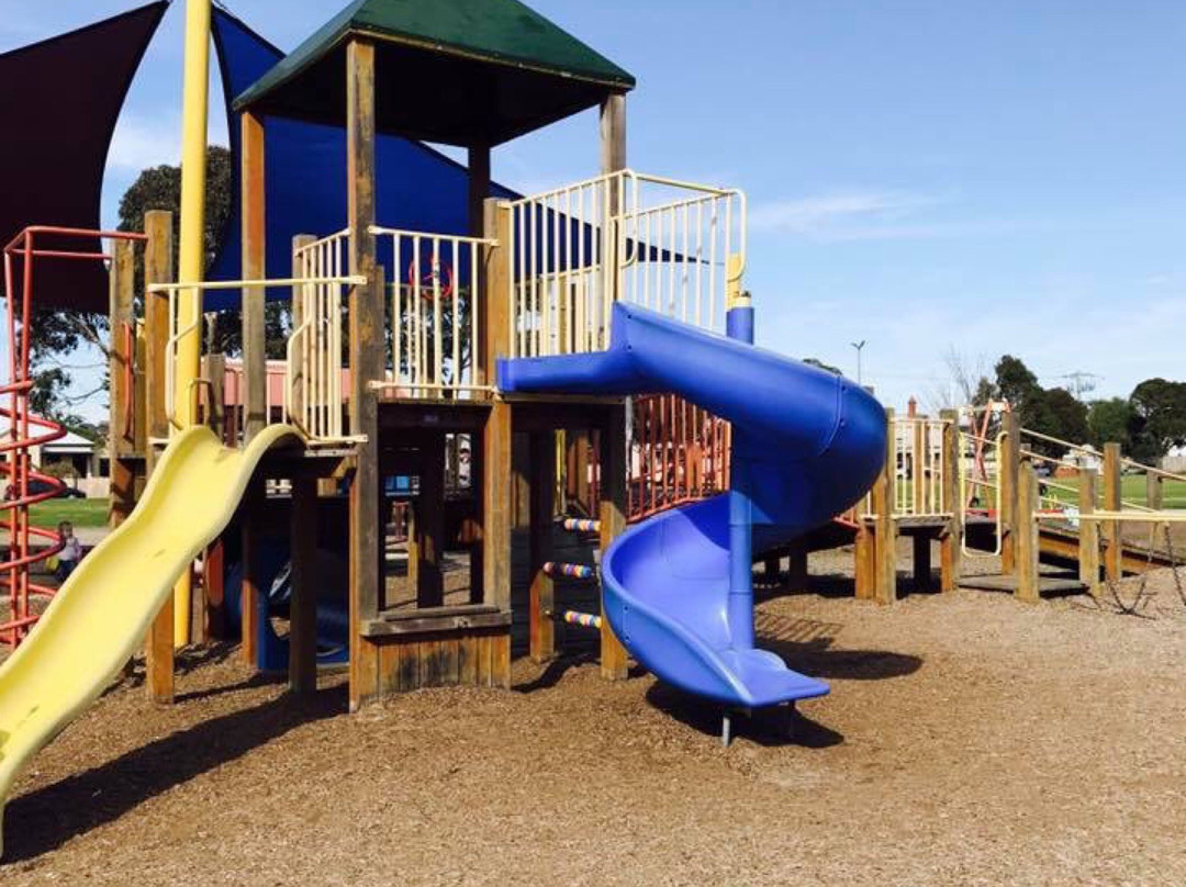 Sparrow Park-吉朗与贝拉里尼必去景点