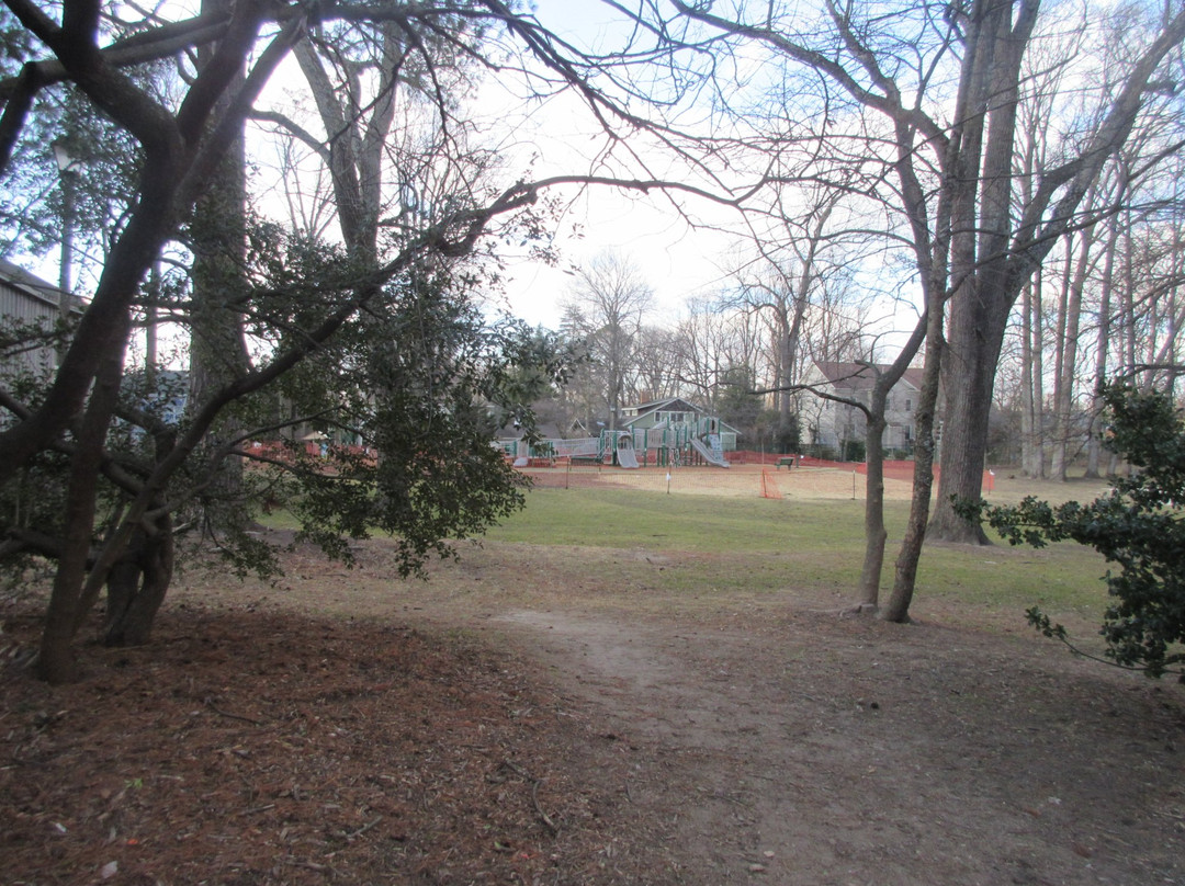 Cherry Hill Farmhouse景点图片