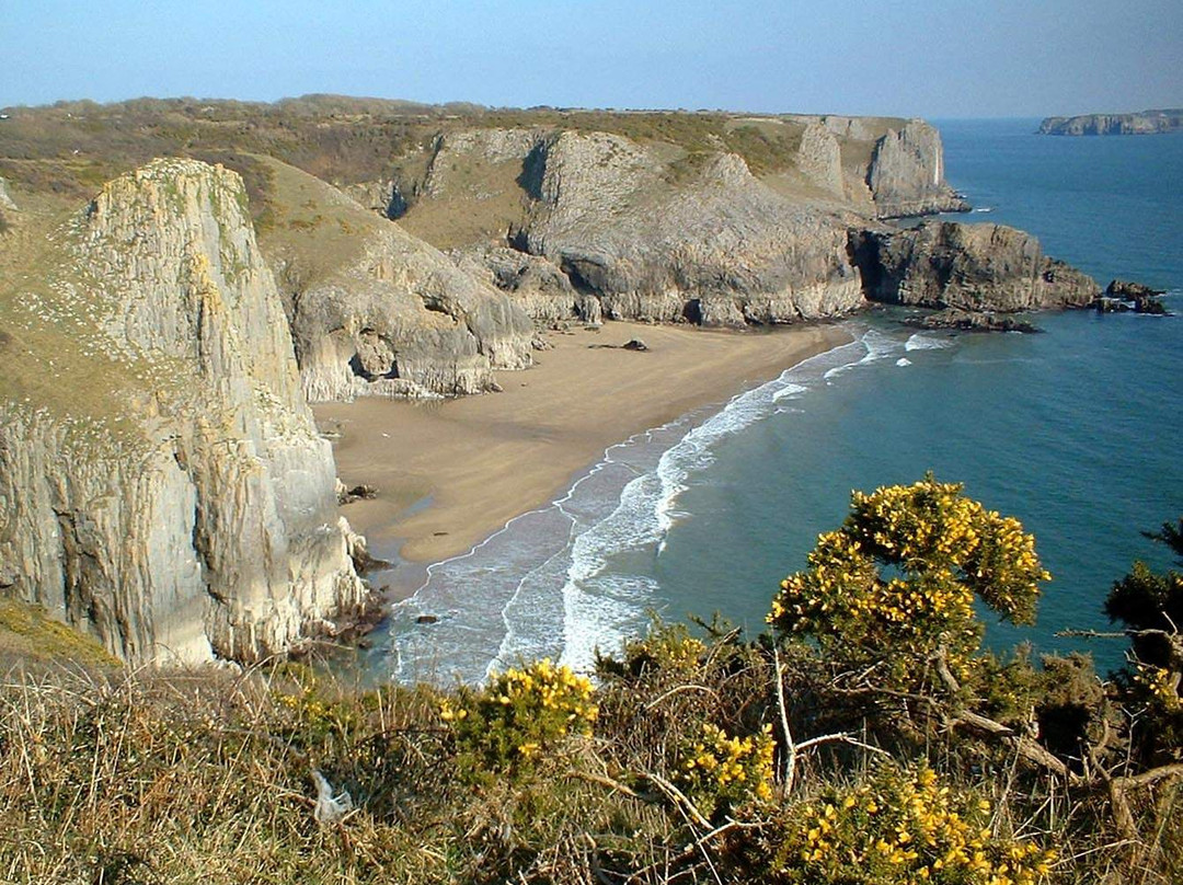 Lydstep Cliffs and caverns景点图片
