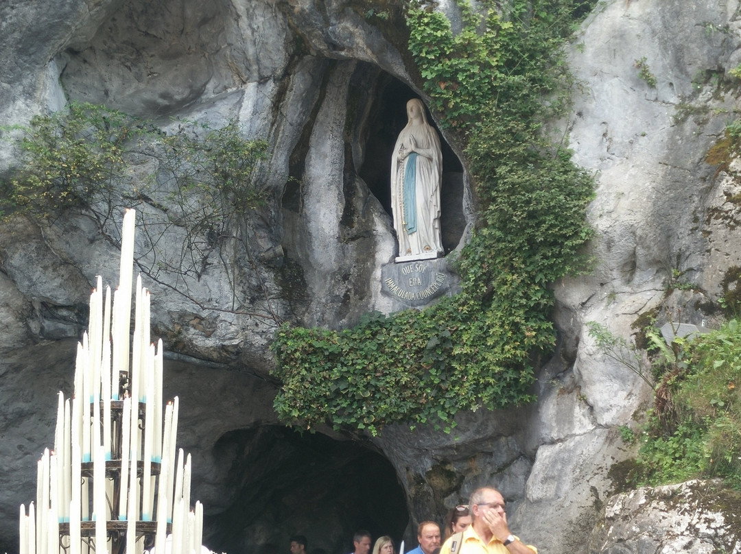 Kirchham旅游景点-Lourdes Grotte