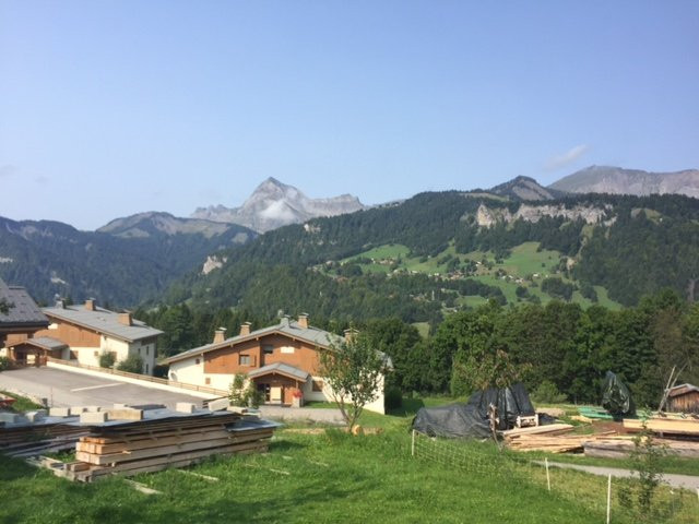 Notre Dame de Bellecombe旅游景点-Cooperative Fruitiere en Val d'Arly Savoie Mont-Blanc