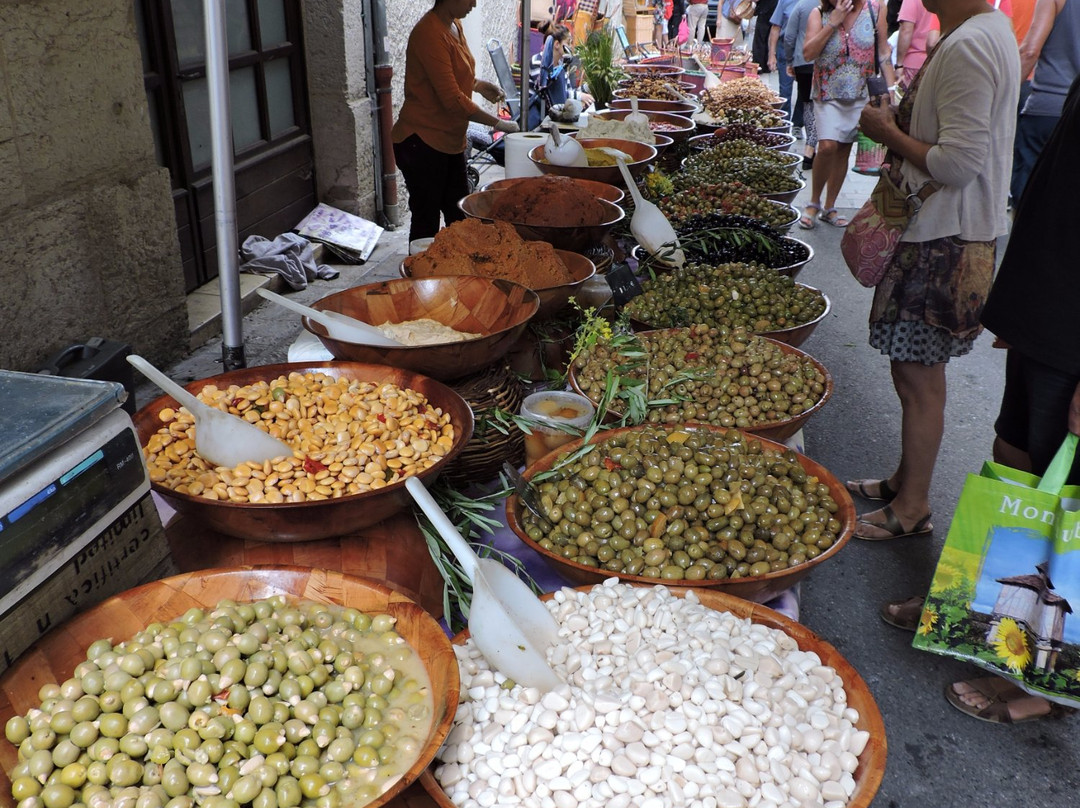 Marché de Ferney-Voltaire-费内伏尔泰必去景点