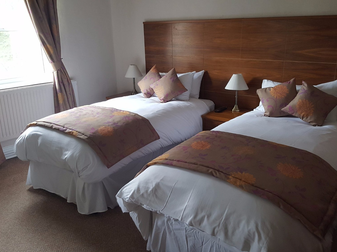 The Greyhound Hotel主图