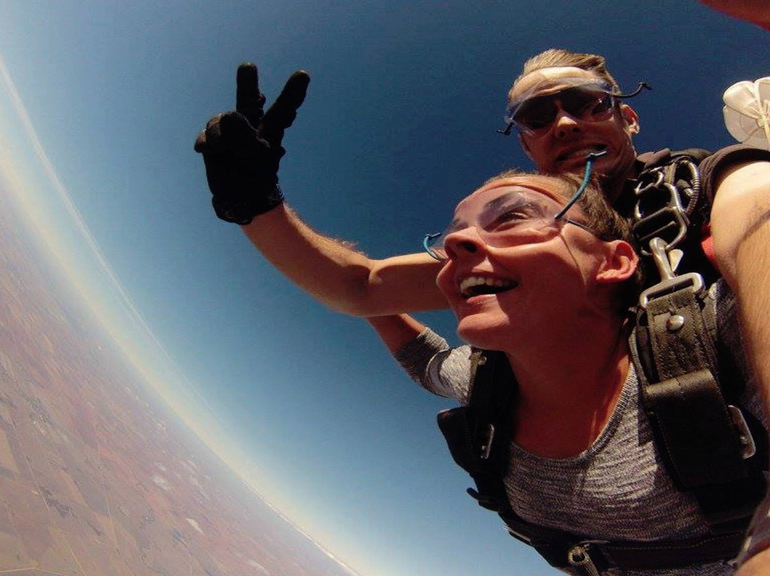 Adelaide Tandem Skydiving Barossa Valley景点图片