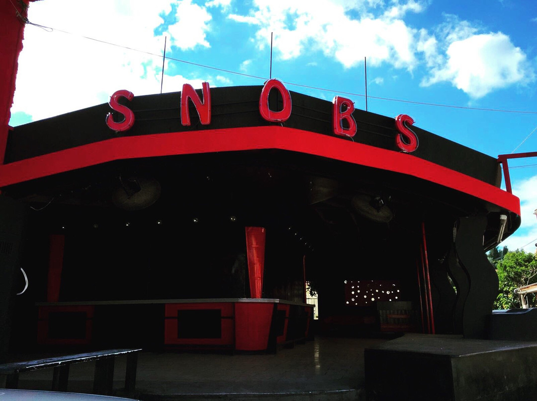 Snobs Bar-Kavos必去景点