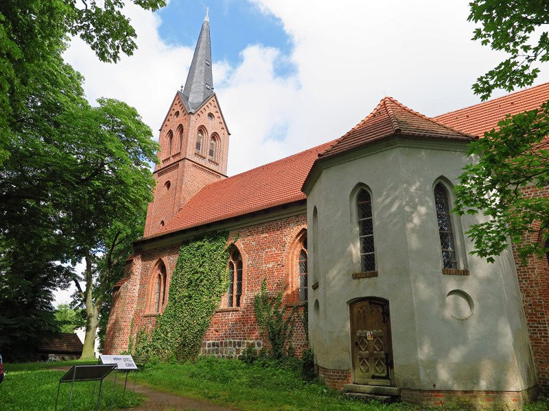Kirche St. Michael-Krummin必去景点