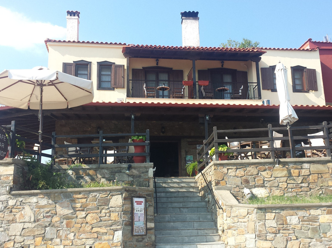 Parthenonas餐馆和美食-Cafe Bar Anoi and appartments