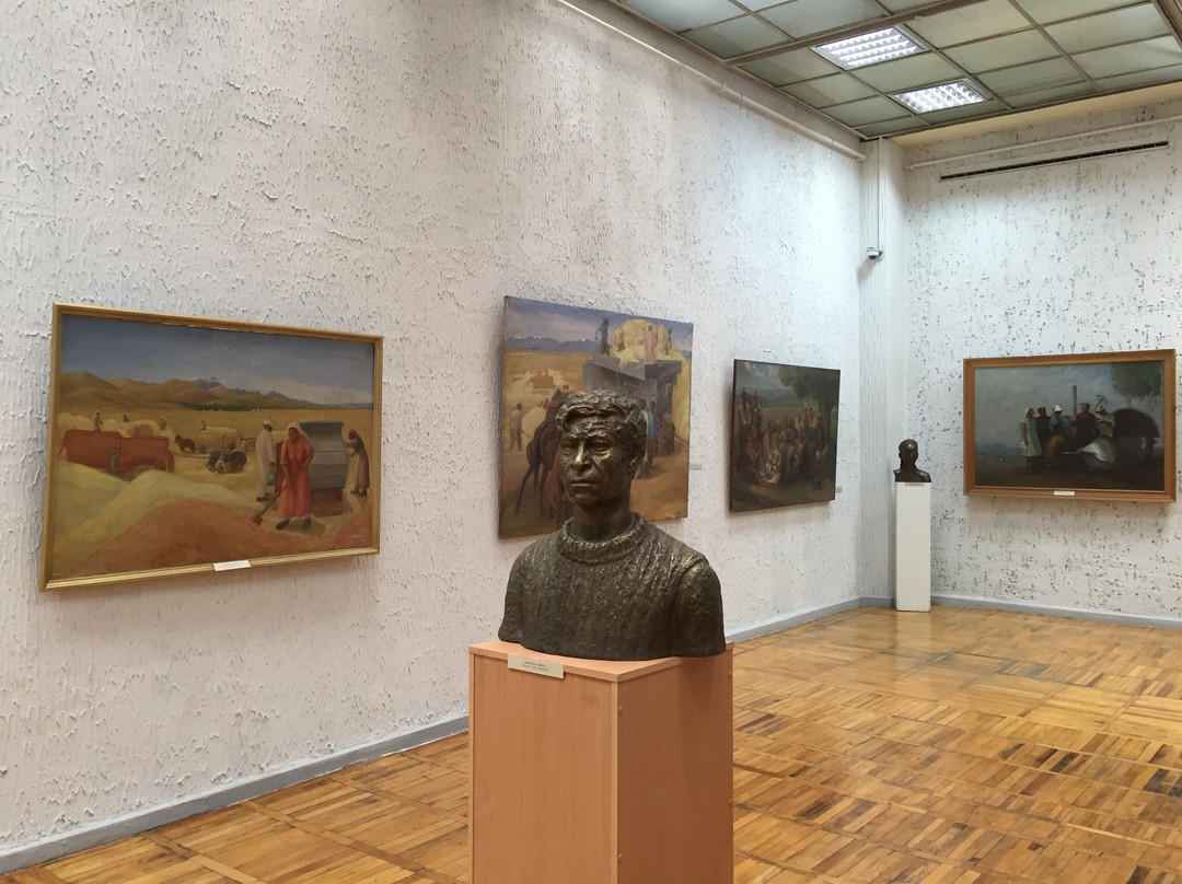 Museum of Fine Arts-比斯凯克必去景点