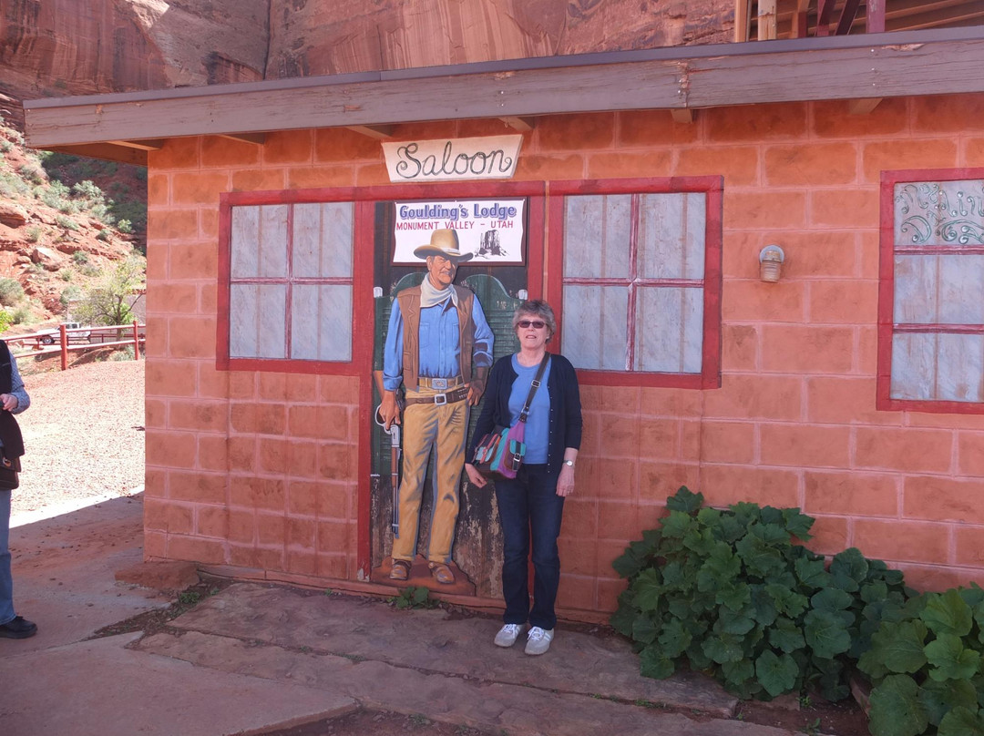 Navajo Jeep Tours-纪念碑公园必去景点