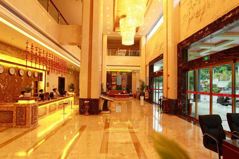 怒江大酒店主图