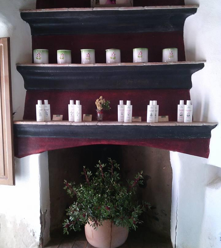 Laboratorio Artigianale Iliana Cosmetici Sardi-Tratalias必去景点