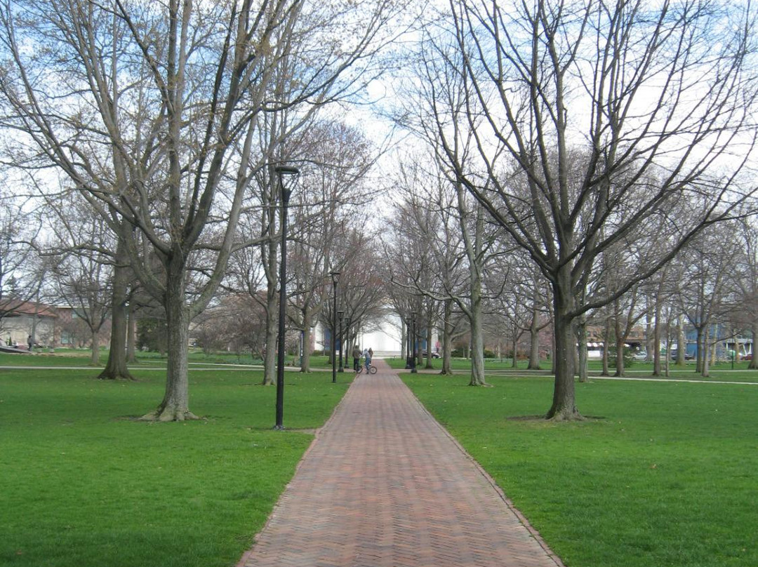 Tappan Square景点图片