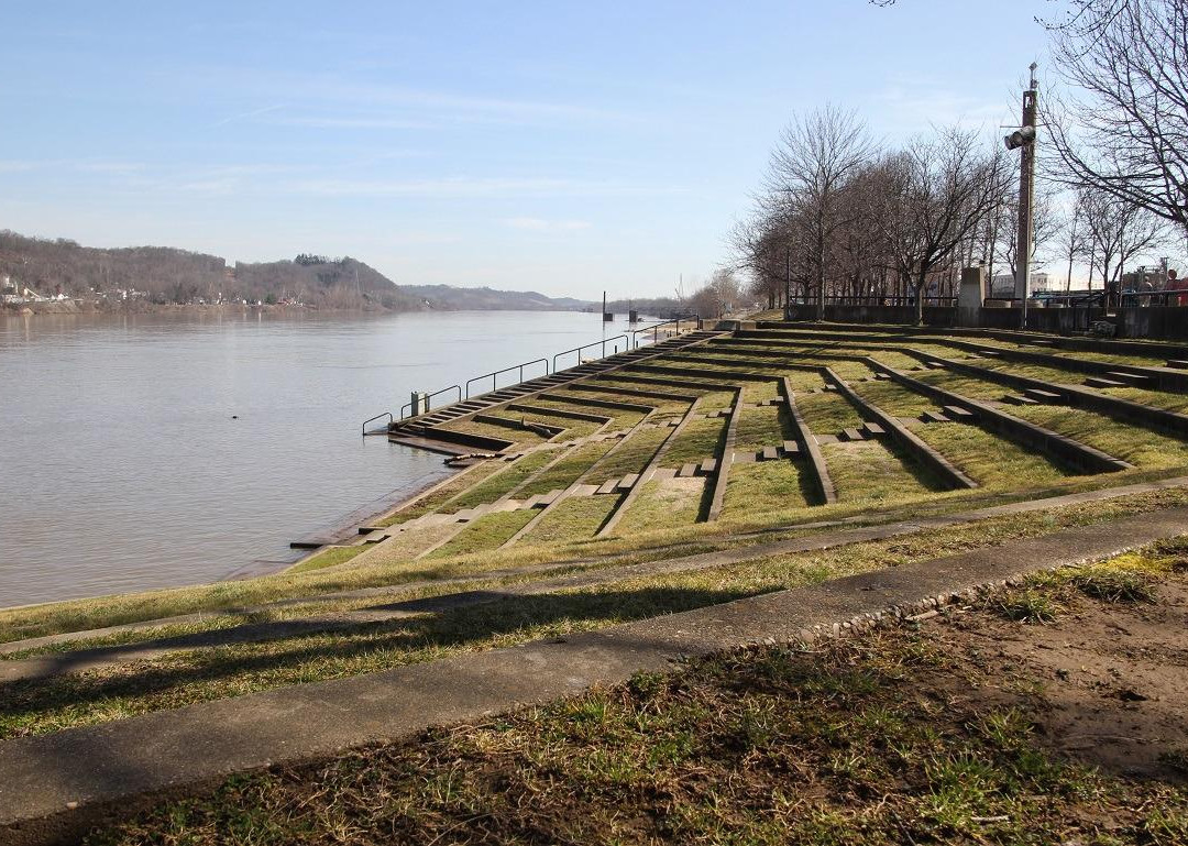 哈里斯河滨公园-亨廷顿必去景点