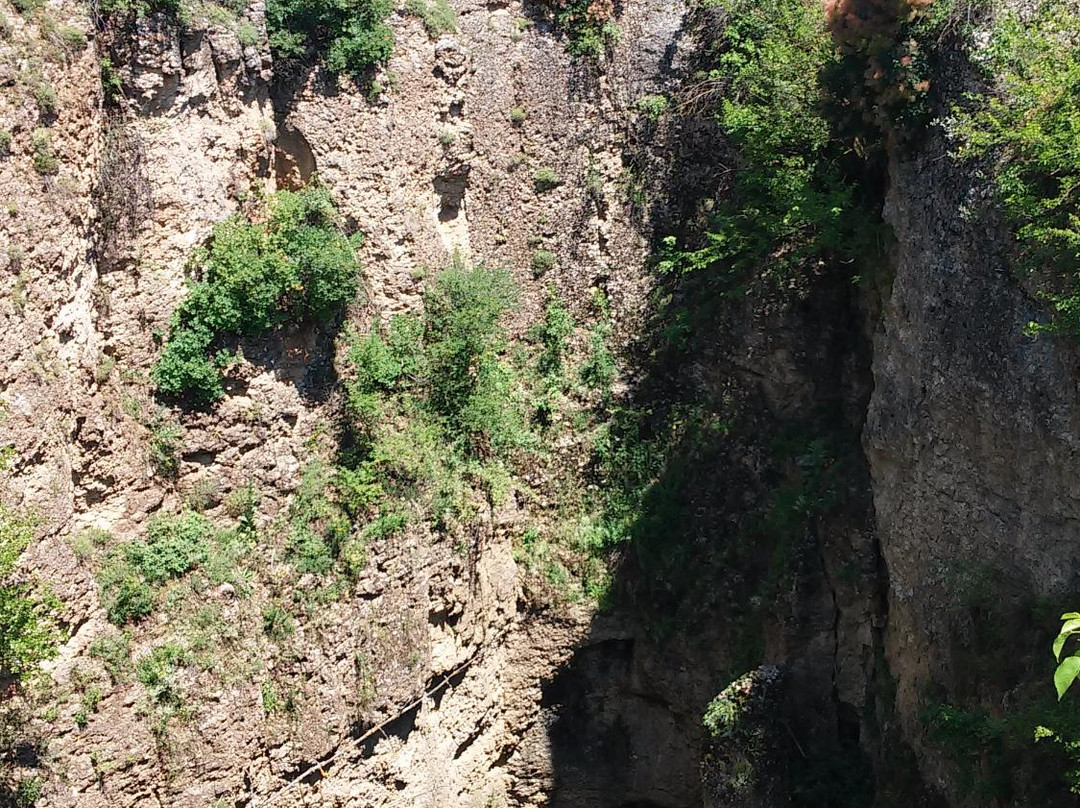 Garvanitsa Cave-Gorsko Slivovo必去景点