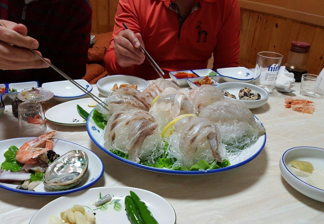 海南郡餐馆和美食-Star Am Hall