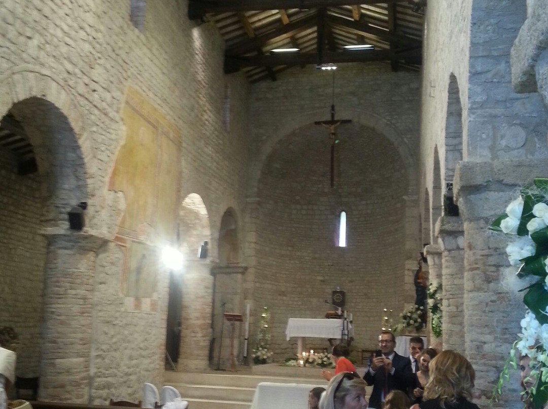 Chiesa di Santa Maria a Vico-Sant'Omero必去景点