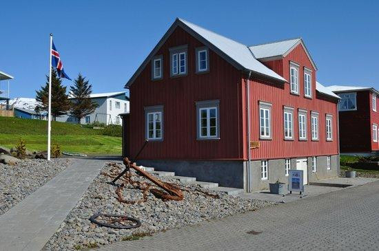 The House of Shark Jorundur-Hrisey Island必去景点