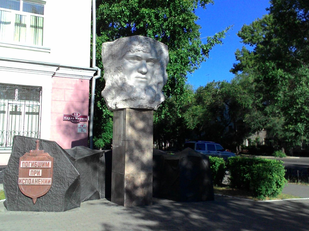 Monument to the Dead Officers From Internal Affairs景点图片