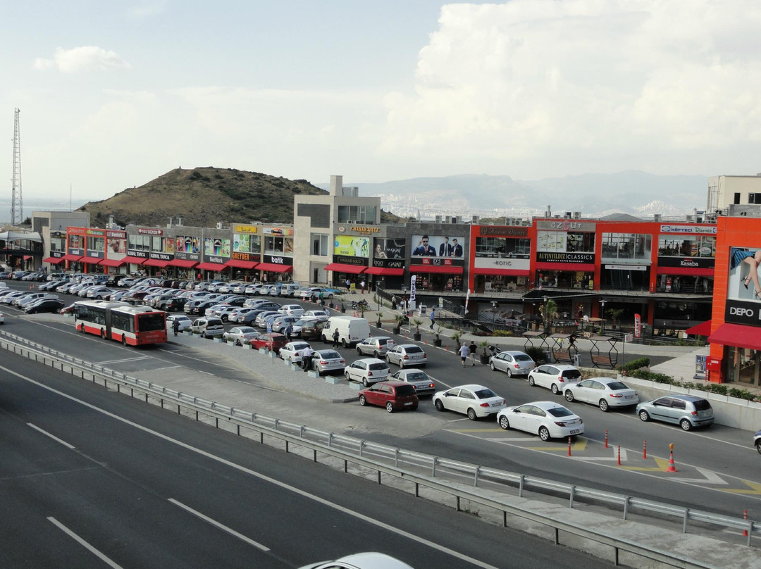 Novada Outlet景点图片