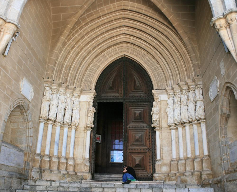 Conde de Vila Flor Square (Évora)-埃武拉必去景点
