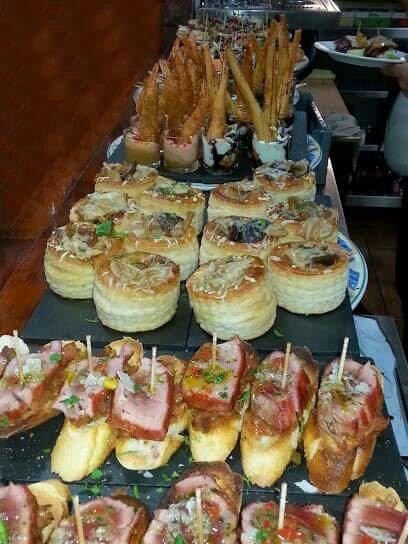 Cafeteria Bar, Toral