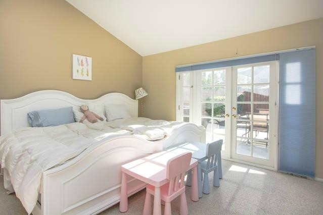 Irvine Guest House
