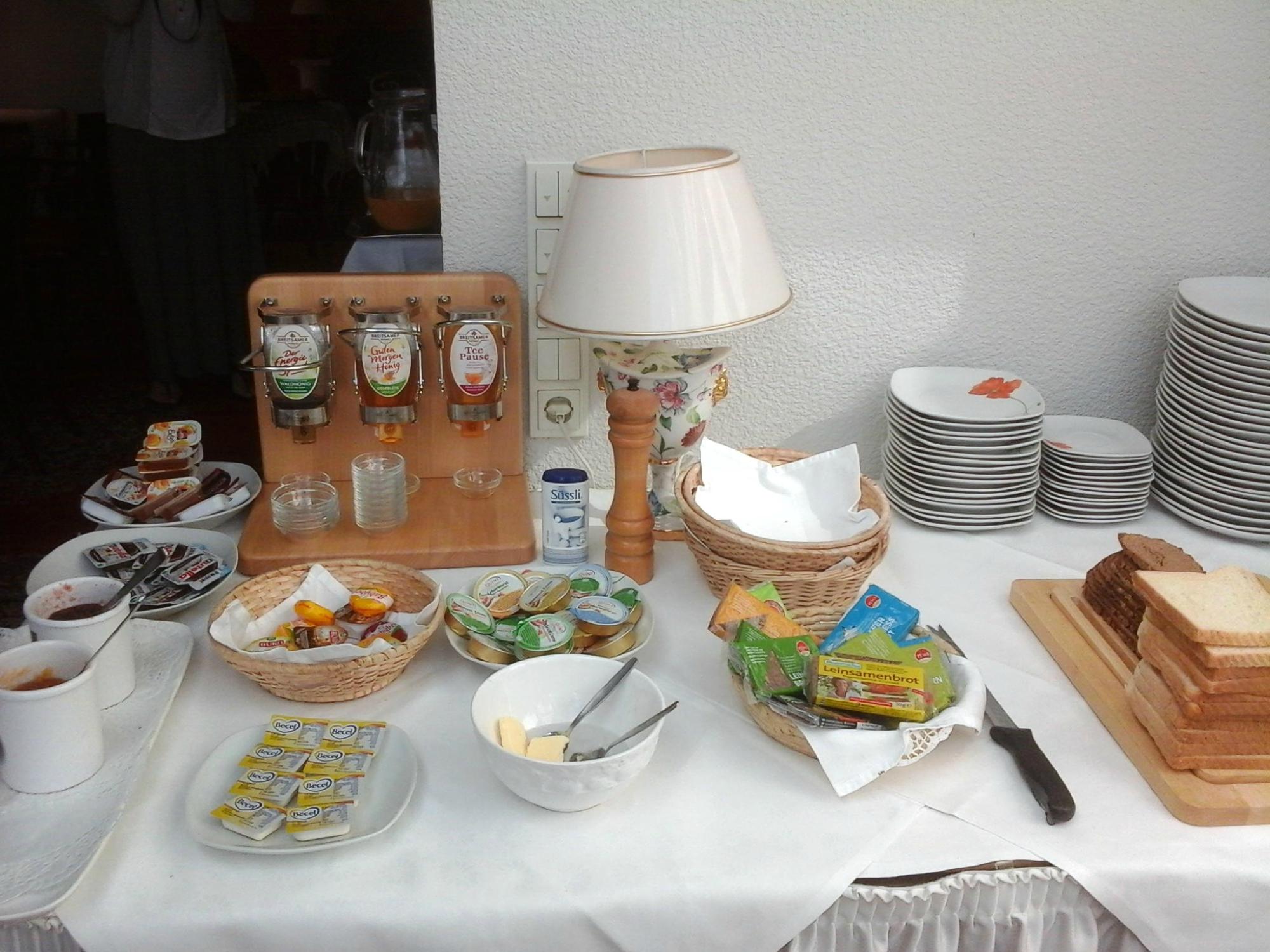 Hotel Brunnenhof-餐饮