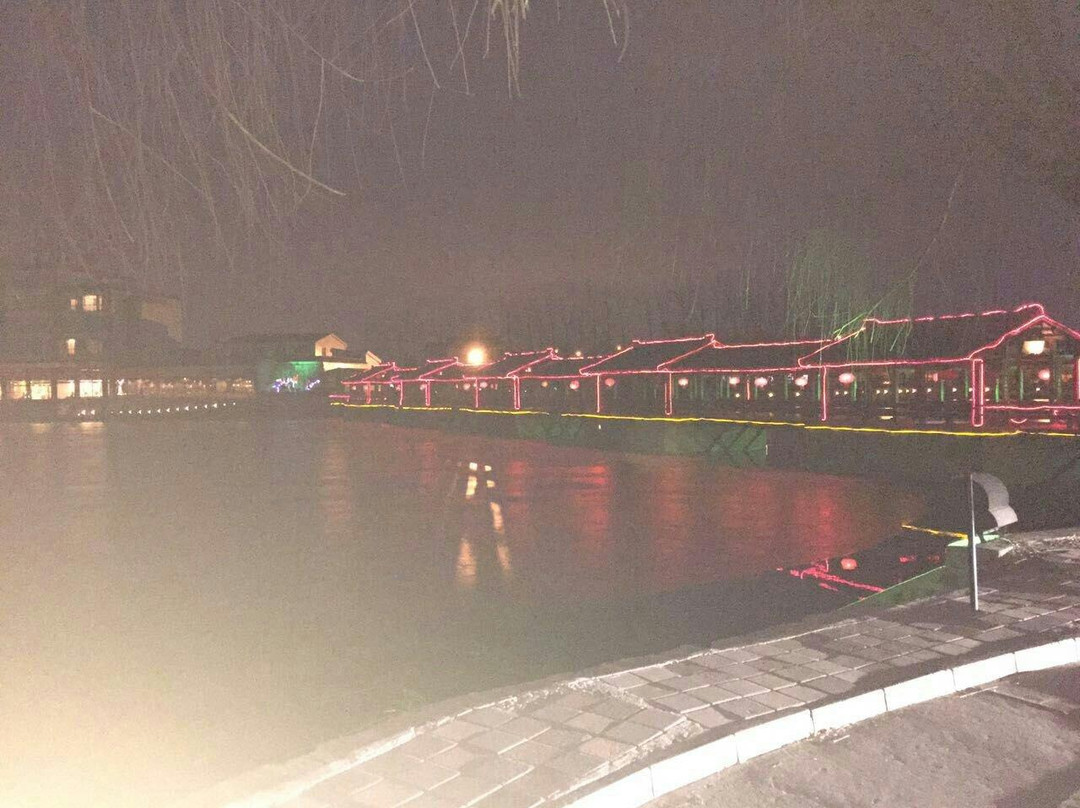 天鹅湖温泉度假村主图