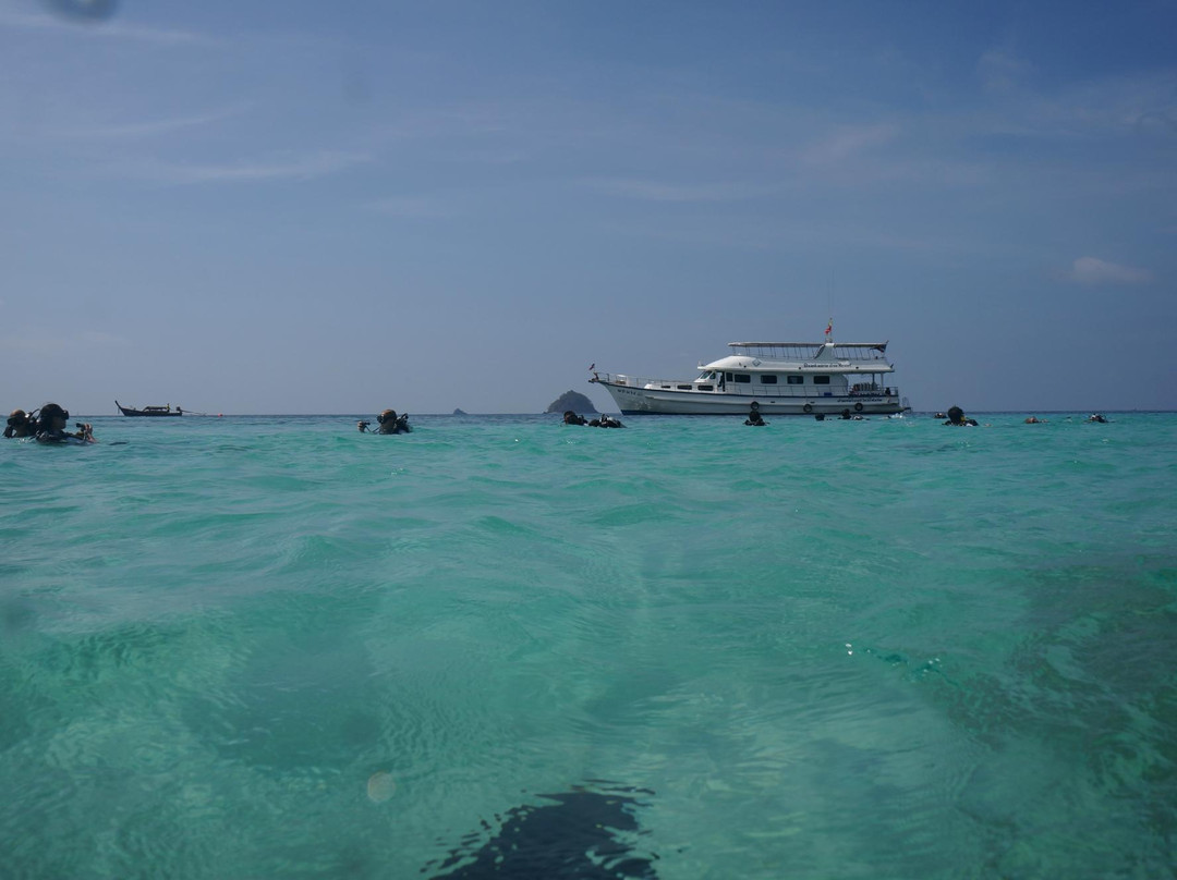 BK Dive Resort - Day Dives景点图片