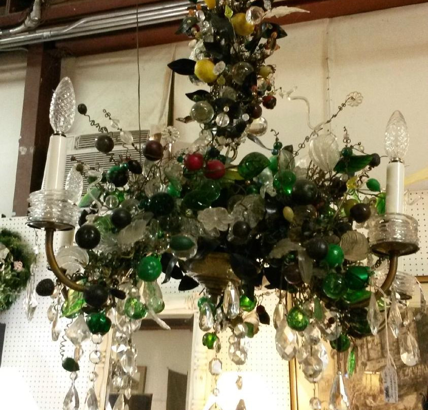 Foxwell's Antiques Mall-Easton必去景点