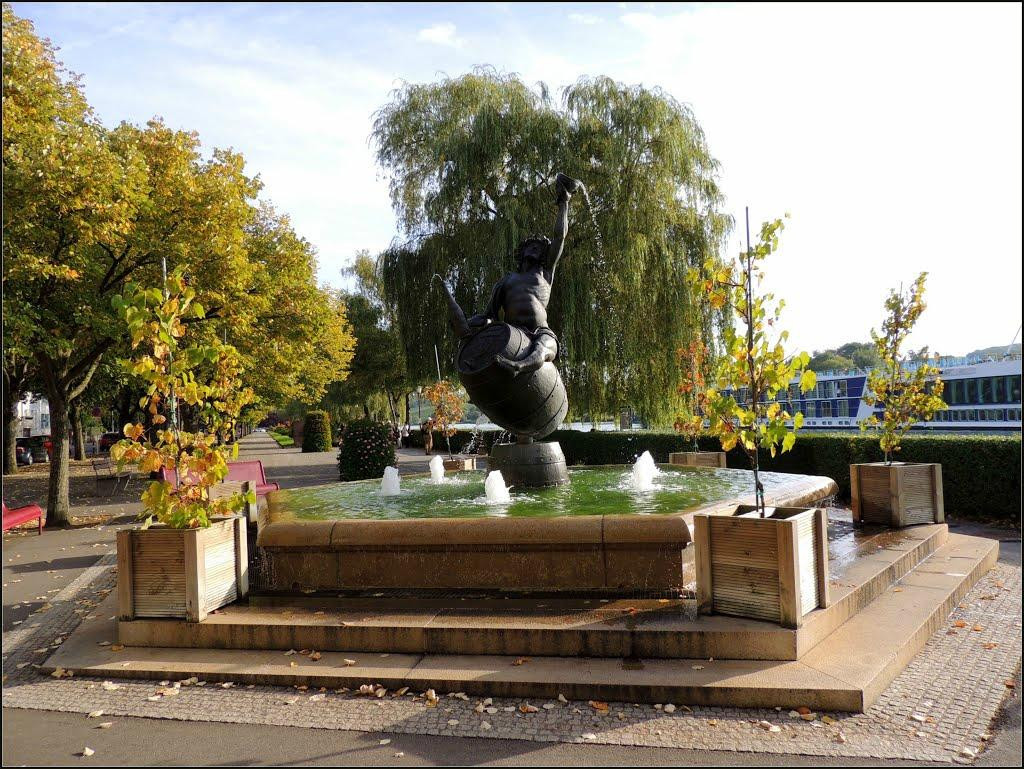Remich旅游景点-Fontaine Bacchus