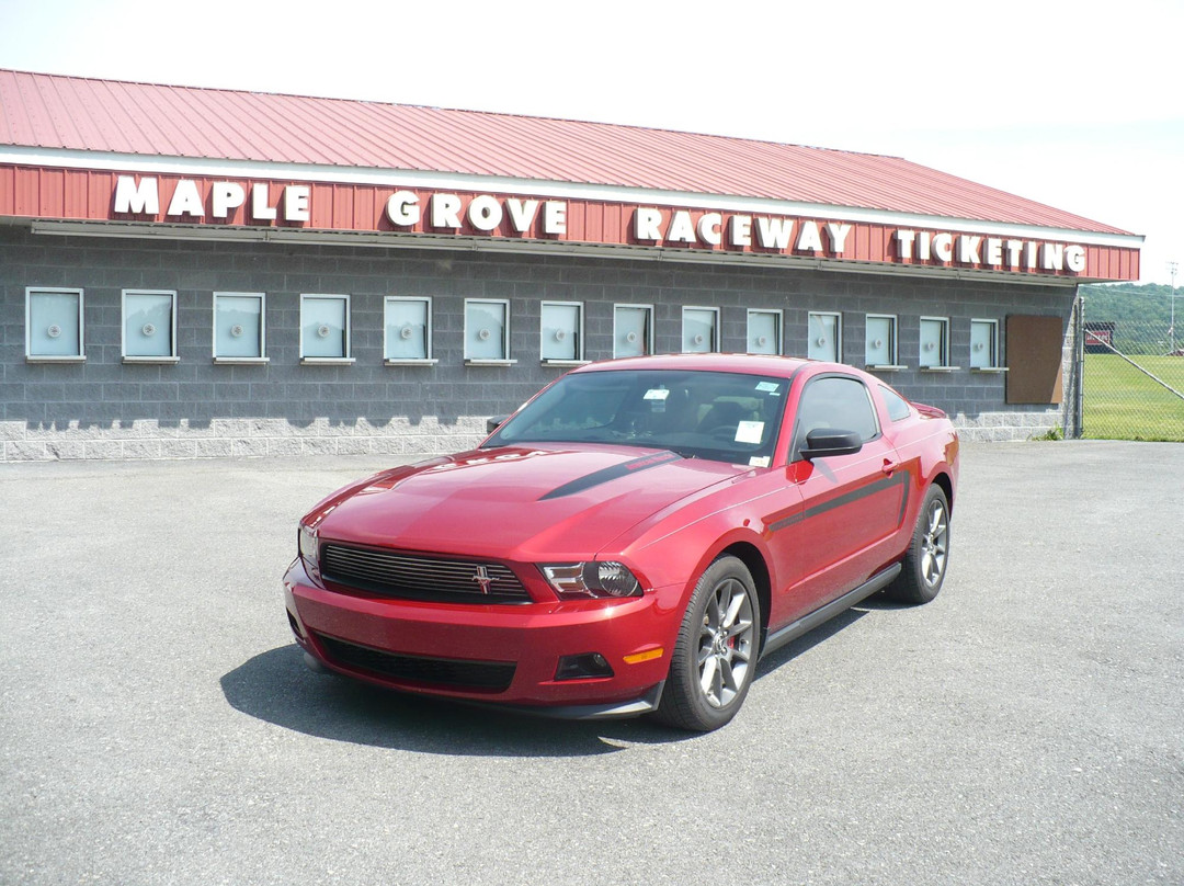 Maple Grove Raceway景点图片