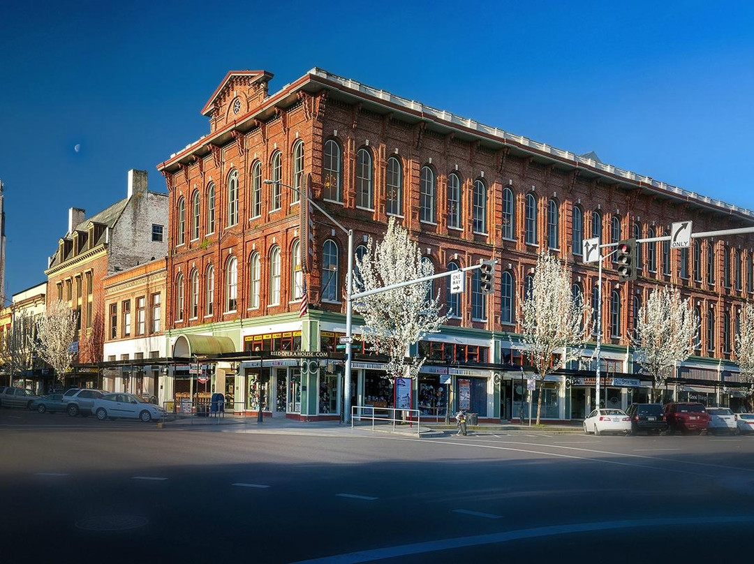 The Reed Opera House Mall-塞勒姆必去景点