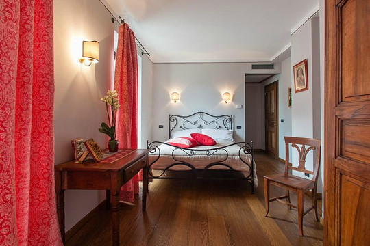 Estaod酒店住宿-A' La Table Du Sommelier