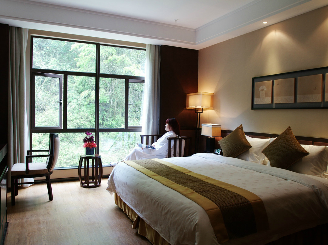 努类吉海度假庄园主图