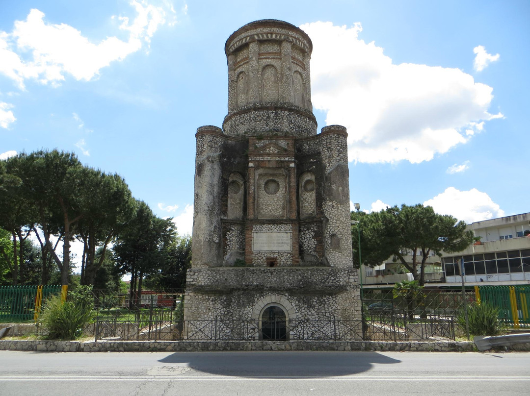 Mausoleo la Conocchia景点图片