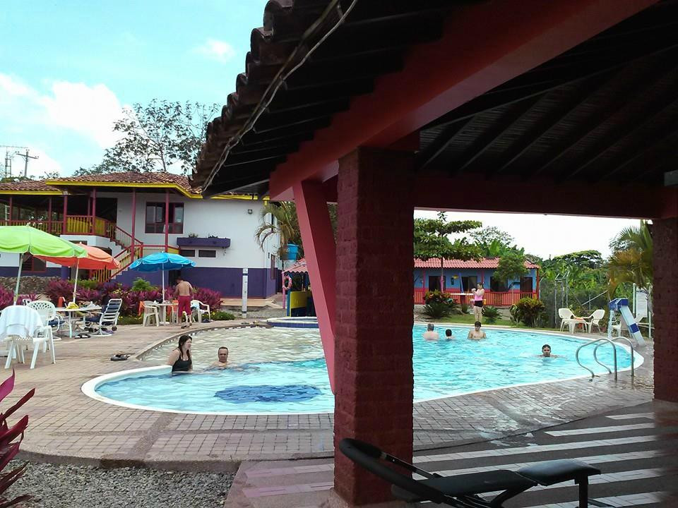 El Cortijo酒店住宿-Hotel Campestre Tucanes