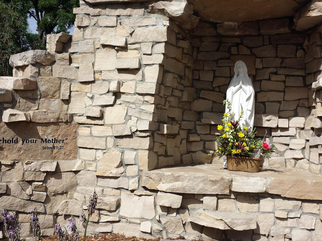 St. Joseph Cathedral-苏福尔斯必去景点
