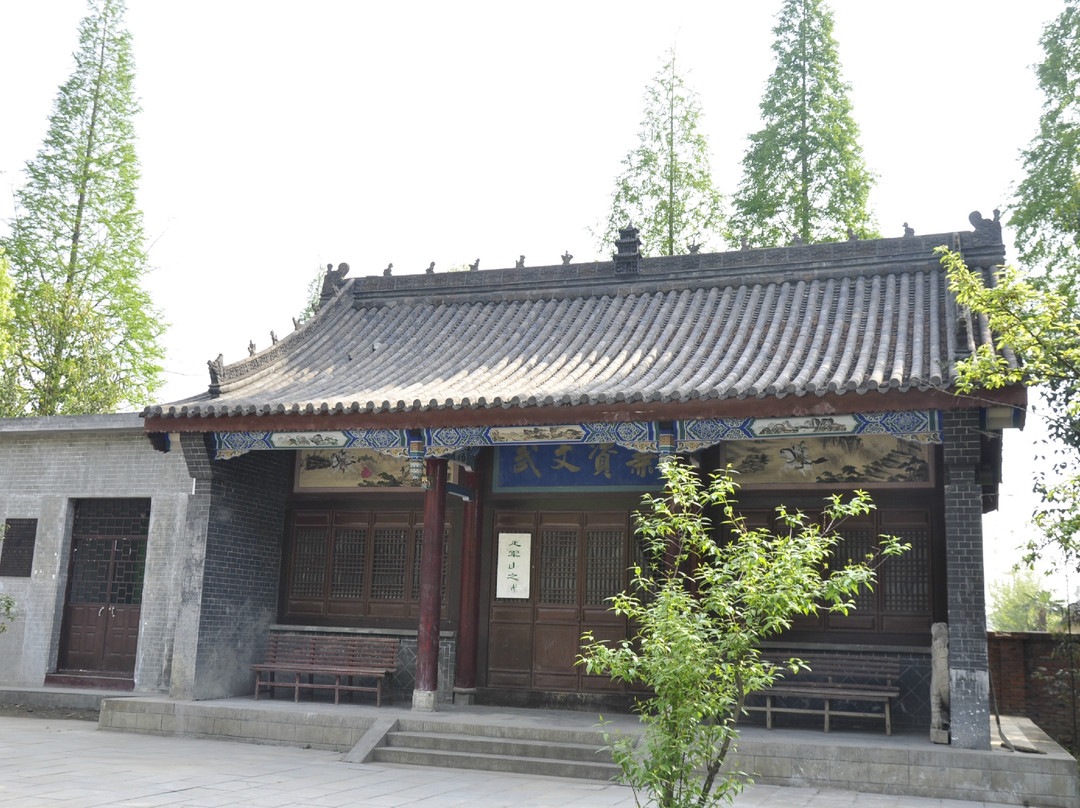 马超墓景点图片