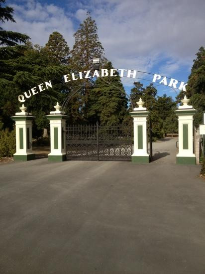 Queen Elizabeth Park景点图片