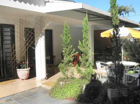 绿洲公园旅馆主图