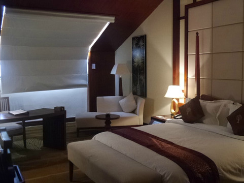 昆明海丽宾雅万达嘉华温泉酒店主图