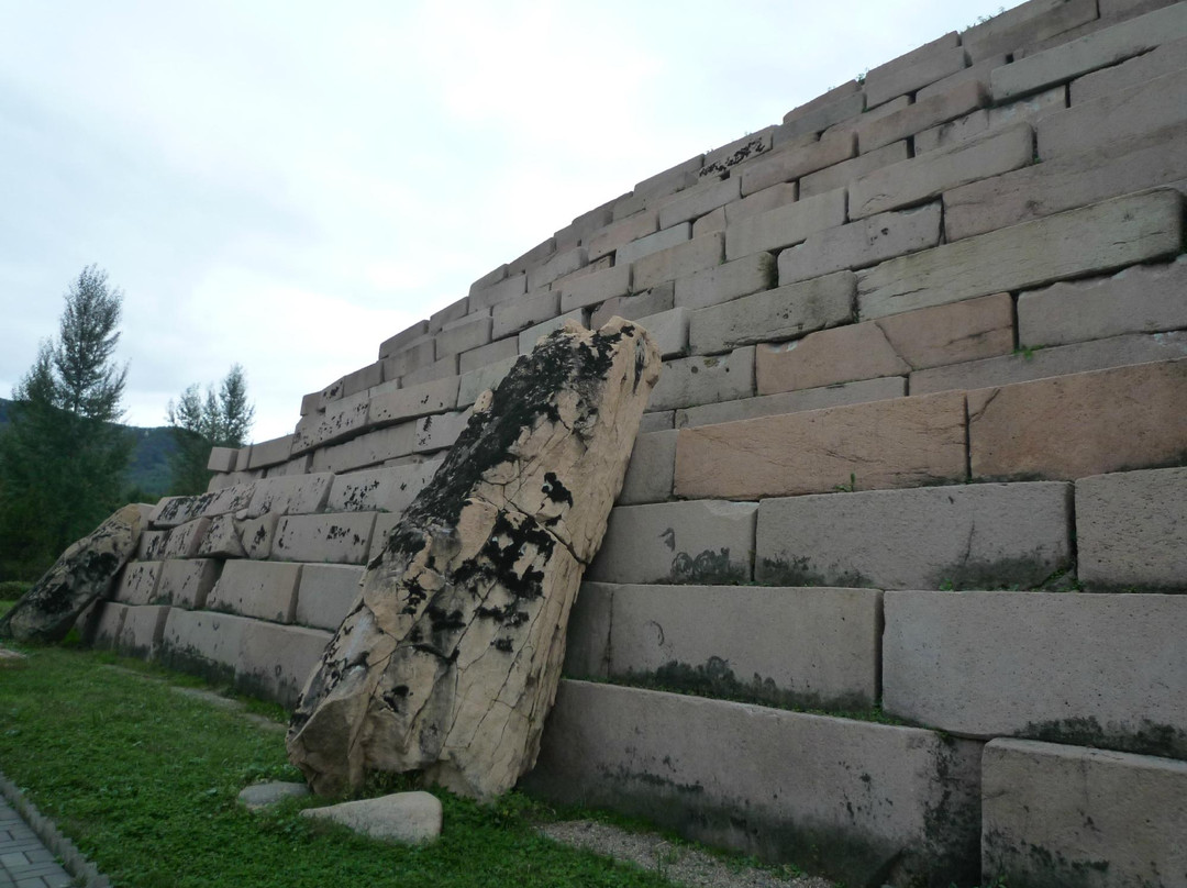 集安洞沟古墓群-集安市必去景点