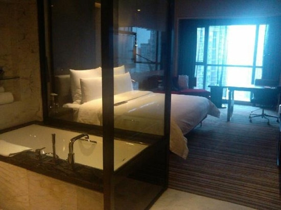 重庆富力艾美酒店主图