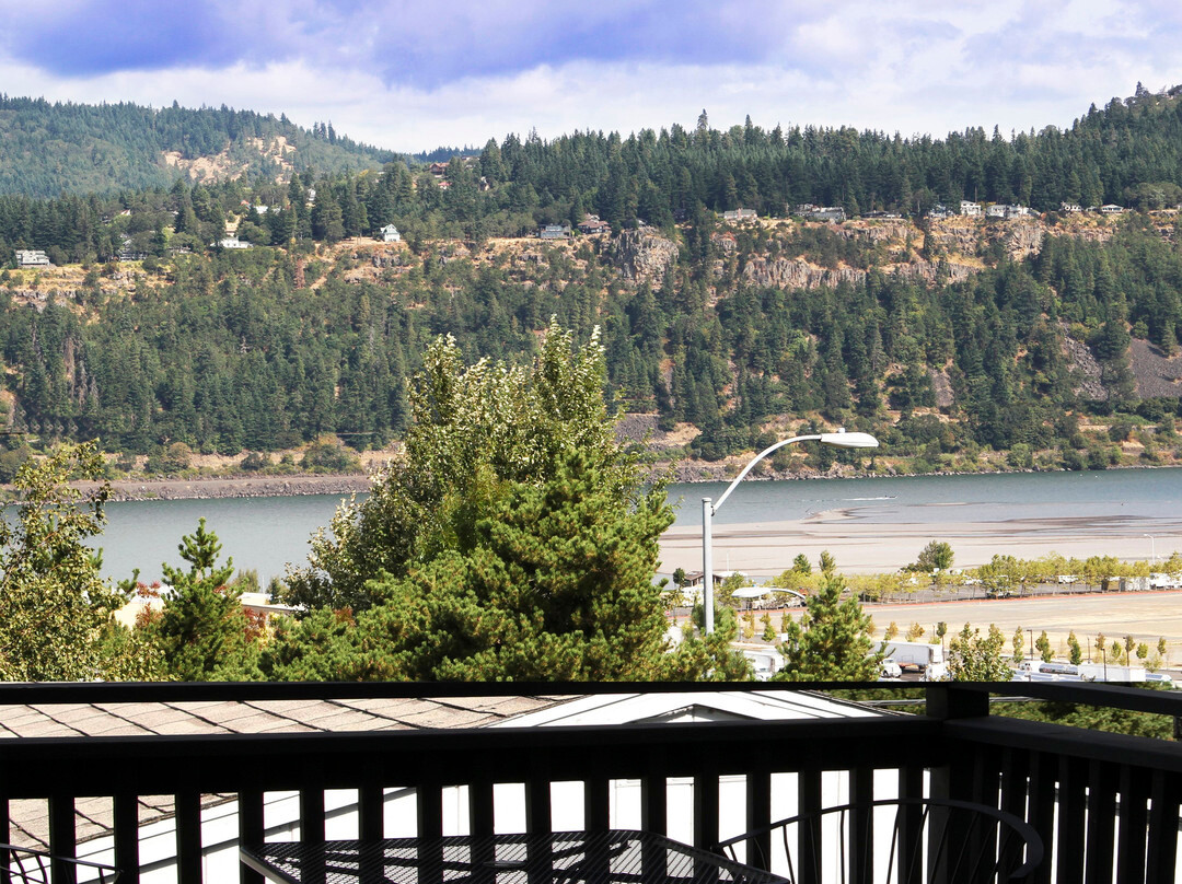 Hood River Suites Extended Stay Apartment Hotel主图