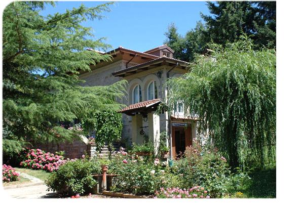 Villa Carducci-官方