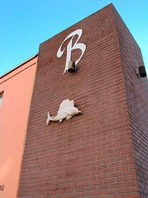 Birdsong Motel主图